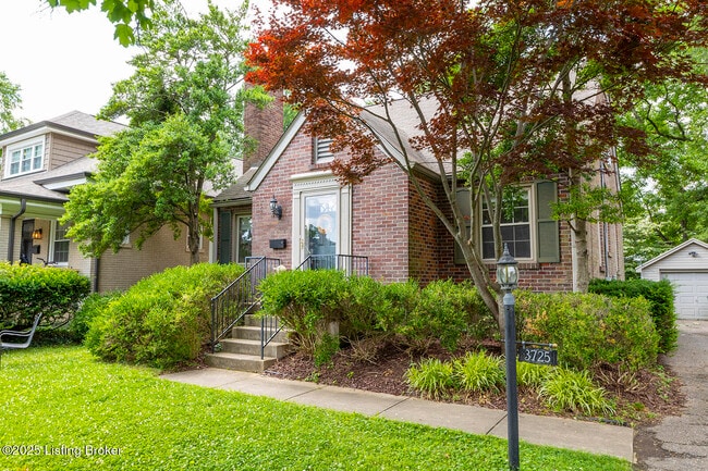 Photo - 3725 Warner Ave