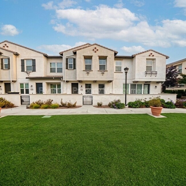 Photo - 14552 Sienna Pl