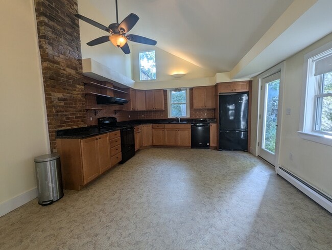 Kitchen - 34 Tyng St Unit 34 Tyng Street