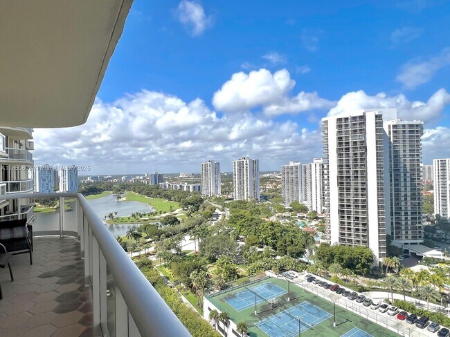 Building Photo - 20191 E Country Club Dr Unit 2004 Rental