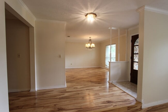 Photo - 4 Bedroom/2 Bath/2 Car Garage