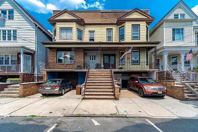Photo - 79 W 16th St Apartment Unit 2