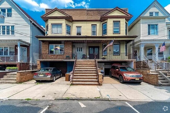 Building Photo - 79 W 16th St Unit 2 Rental