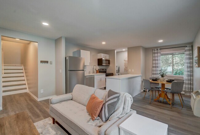 Photo - 1230 E Dayton St Unit 2