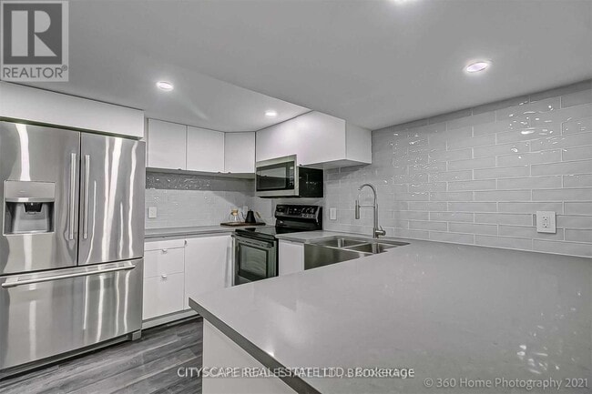 Photo - 176 Wellesworth Dr