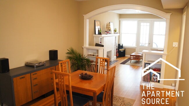 Photo - 2659 N Saint Louis Ave Unit 2