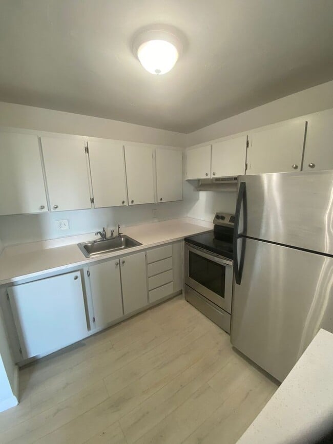 Photo - 2200 Springdale Blvd Unit 2200 Springdale #305