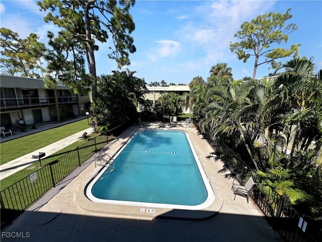 Building Photo - 1852 Golf View Ave Unit 10