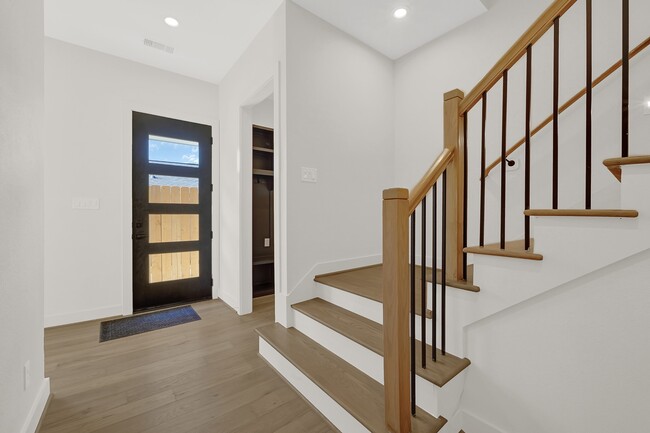 Photo - 3628 Lydia St