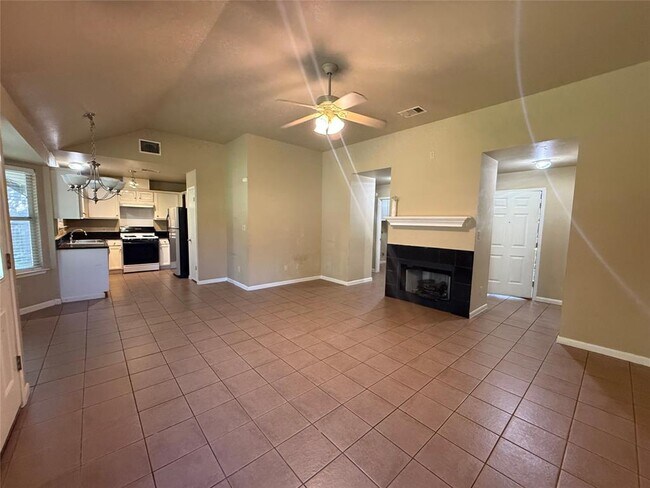 2107 Yaupon Trail