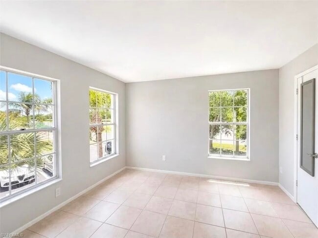 Building Photo - 150 Santa Clara Dr Unit 150 Santa Clara Dr Apt#7