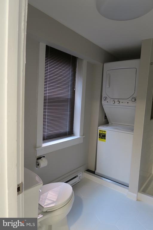 Photo - 66 High St Unidad 2ND FLOOR