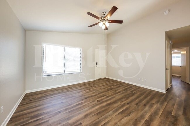 Photo - 3145 W Crest Ln
