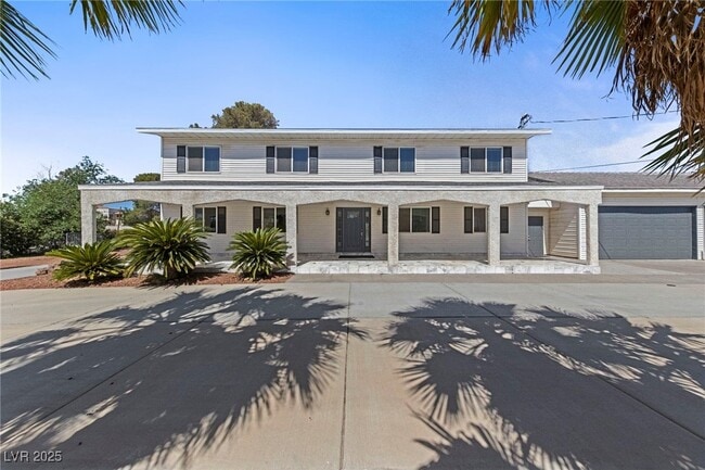 Building Photo - 144 E Robindale Rd Rental