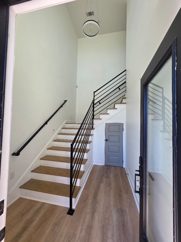 Photo - 2431 Franklin Ave Unidad Rear