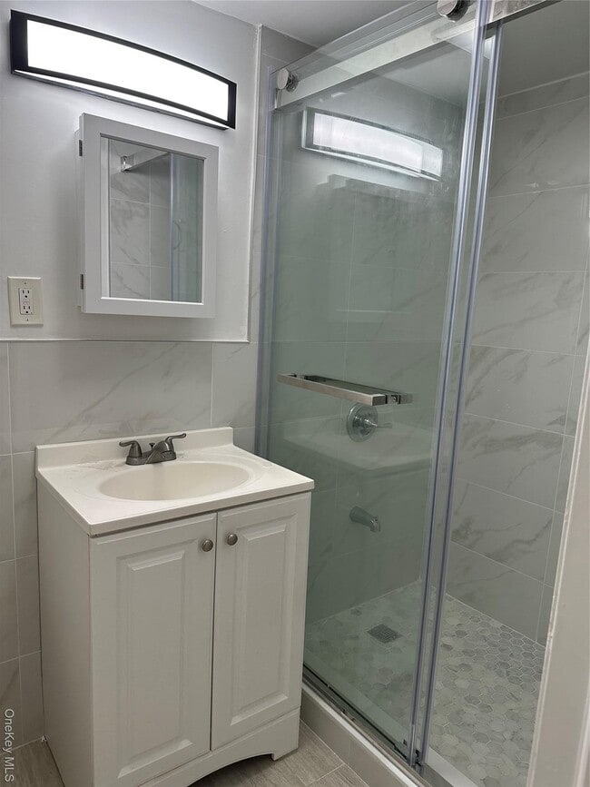 Photo - 72 Oakmont Ave