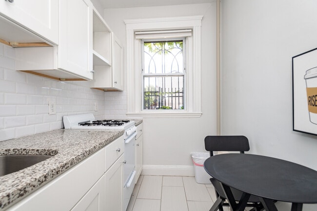 Photo - 49 Worthington St Unit 8