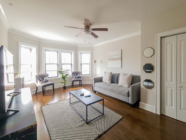 Photo - 5069 N Wolcott Ave Unit 5075-1