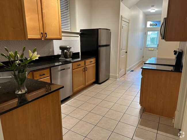 Building Photo - CHARMING DUPLEX - Grove District Unit 1st Floor Rental