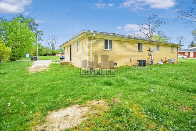 Photo - 1213 Taylor Dr E