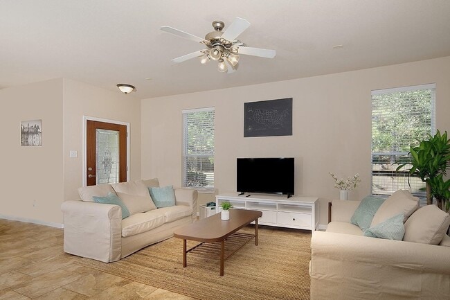 Photo - 3 Pine Needle Pl