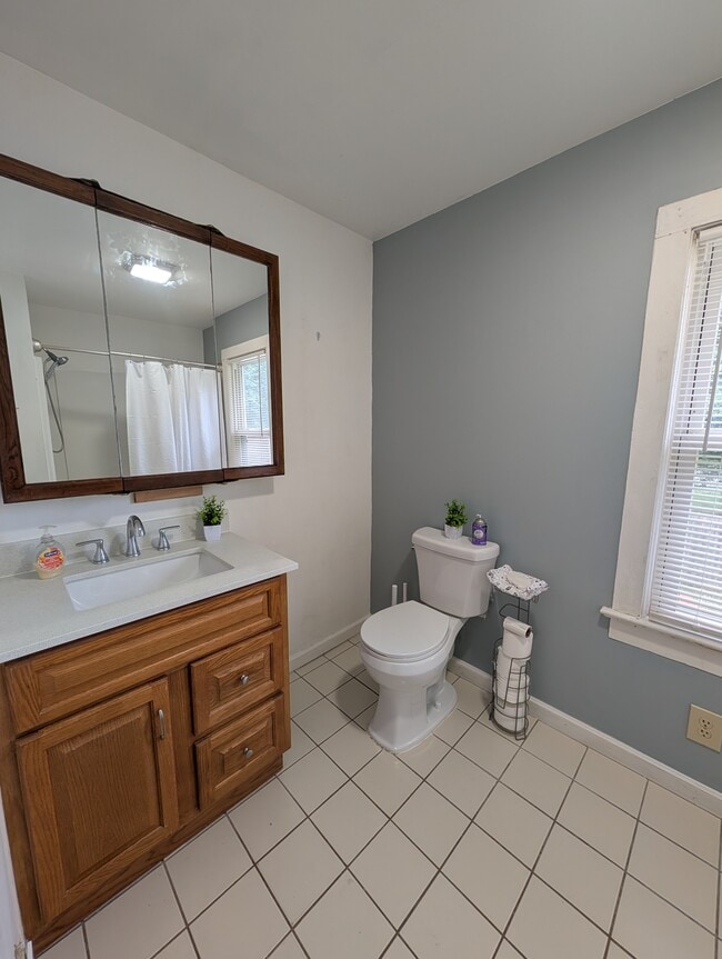 Photo - 614 Robeson St