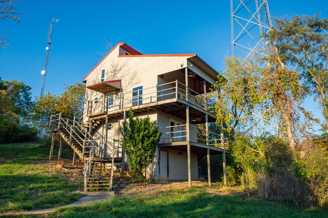Photo - 10644 Peach Ridge Rd House