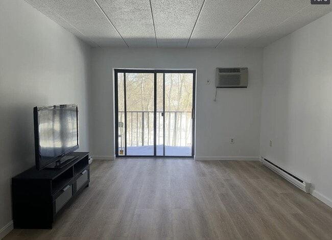 Photo - 137 Franklin St Unidad 201