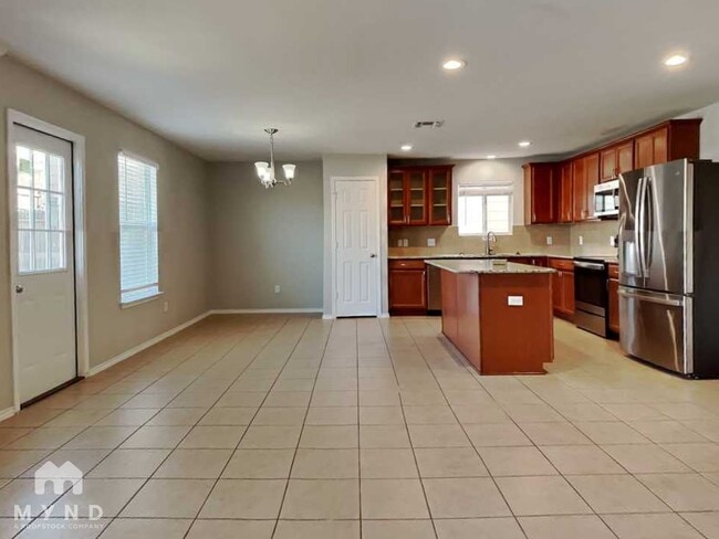 Photo - 11331 Fine Design