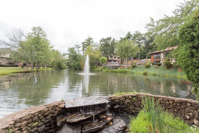 Photo - Royal Crest Nashua