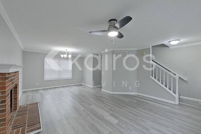 Photo - 100 Oxford Ave