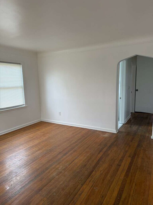 Photo - 14274 Kilbourne Ave