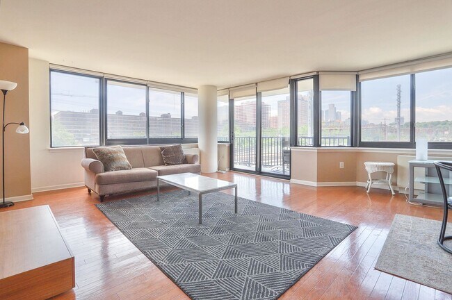 Photo - 700 Grove St Unit 4F