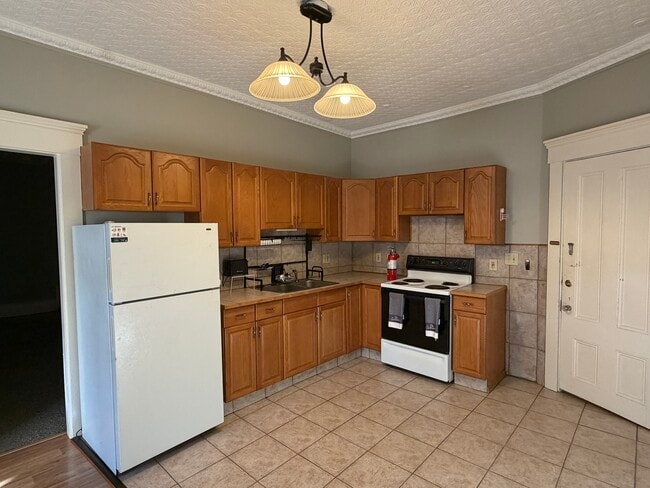 Photo - 81 N Main St Unidad 2