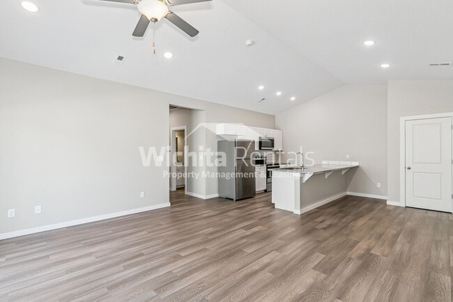 Photo - Move-In Ready Duplex in Bel Aire!