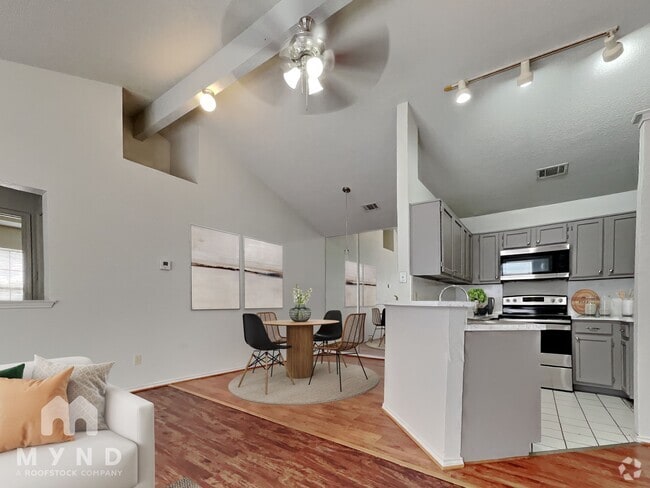 Building Photo - 2216 Summer Day Dr Rental