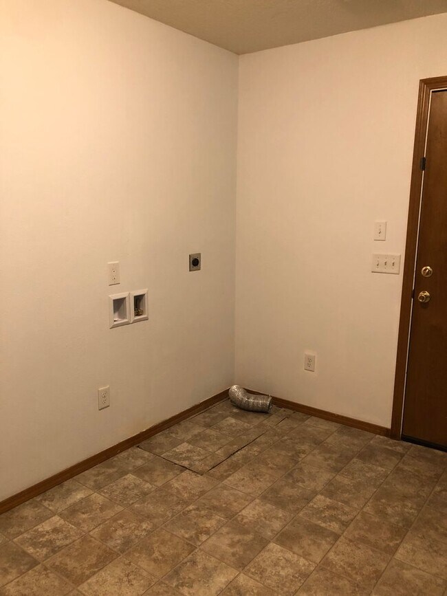 Photo - Townhome on Golf Course in North Bonneville!