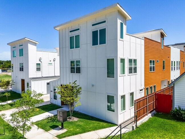 2509 Benbrook Blvd Unit 901 2509 Benbrook Blvd Unit 901 2028