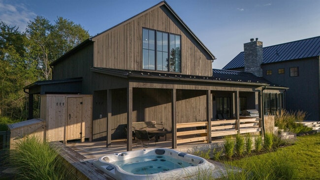 Photo - 61 Red Fox Ln