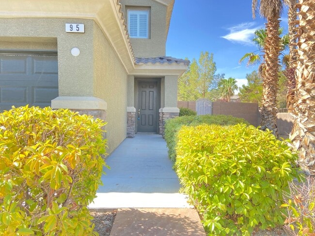 Photo - 95 Broken Putter Way