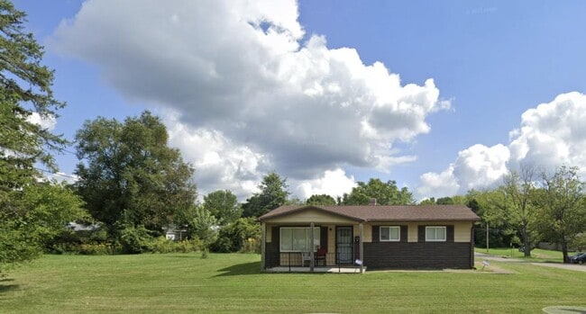 Building Photo - 1303 Dryden Ave Rental