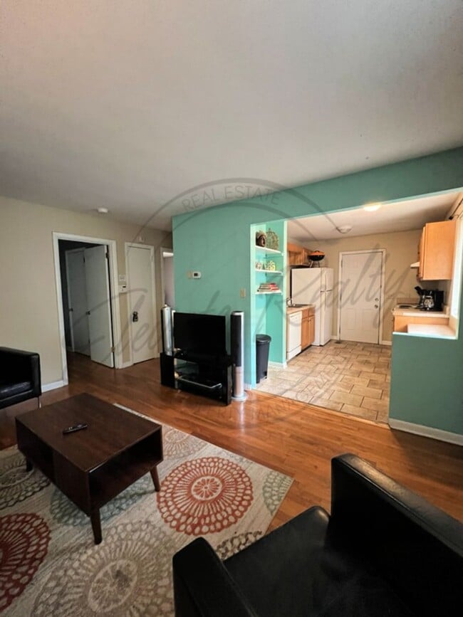 Photo - Furnished, Ranch Style Two Bedroom in the ... Unit Summit 1019 #A