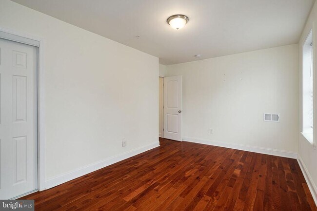 Photo - 1510 Brown St Unidad 3