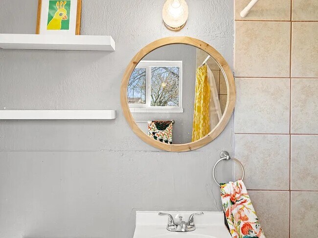 Photo - 1017 Maple St