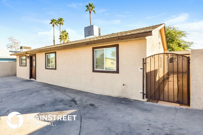 Photo - 2208 Demetrius Ave