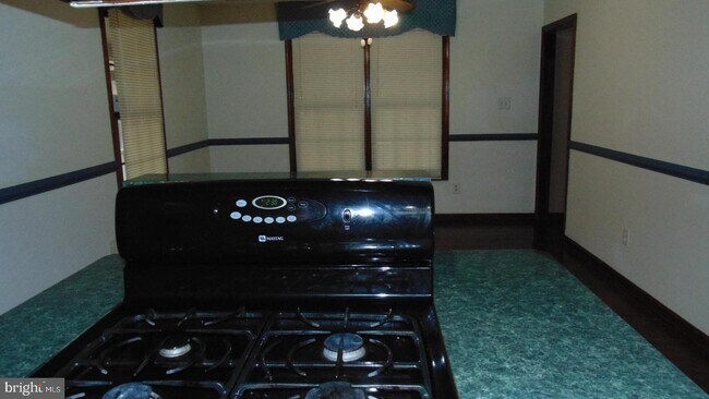 Photo - 5720 Harrison Rd