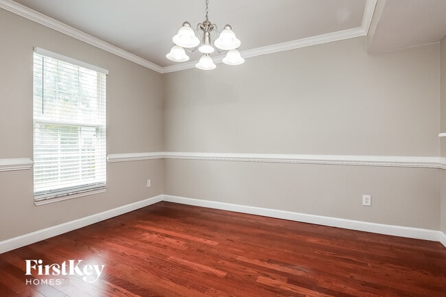 Photo - 8405 Old Carriage Ct