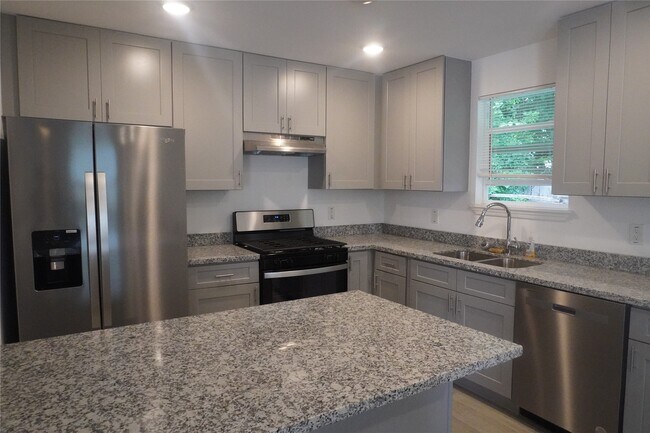 Photo - 8119 Glenbrook Dr