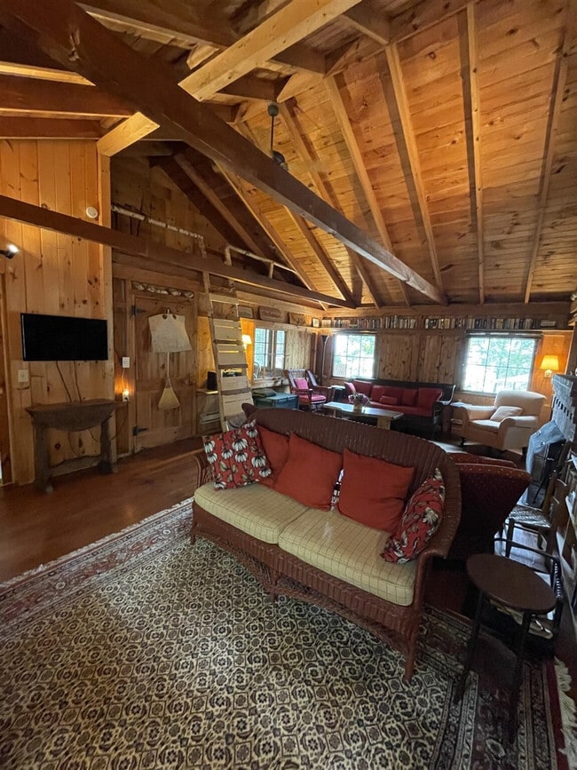 Photo - 9 Long Point Rd Unidad ID1255701P