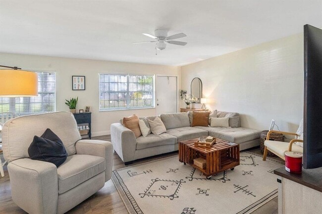 Photo - 2455 NE 51st St Unit E102